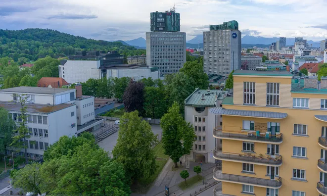Недвижимость Apartment, 3-room, Center: 21
