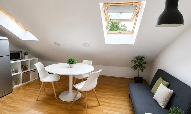 Недвижимость Apartment, 6+ rooms, Center: 7