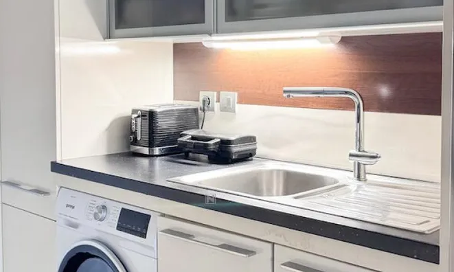 Недвижимость Apartment on Zhiherlova Street: 8