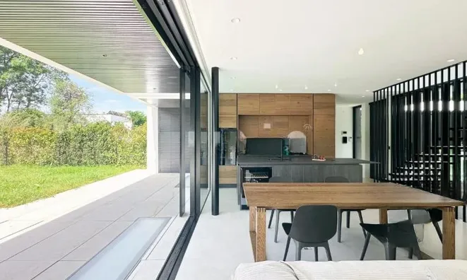 Недвижимость Single house 6 rooms: 5