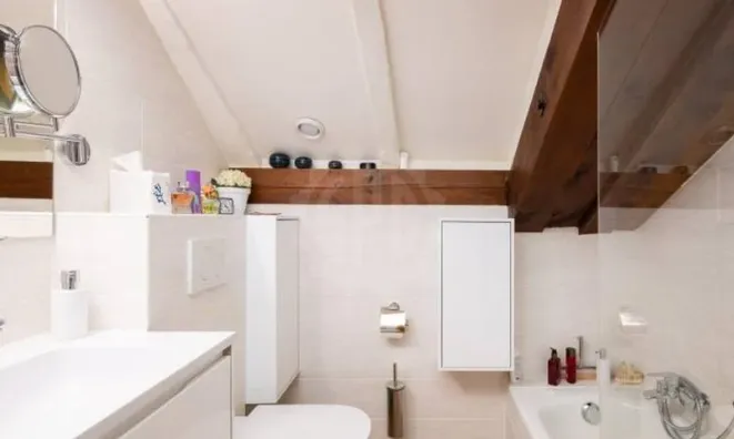 Недвижимость Apartment 4.5 rooms: 9