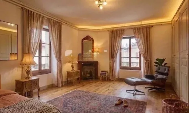 Недвижимость Single house 8 rooms: 6