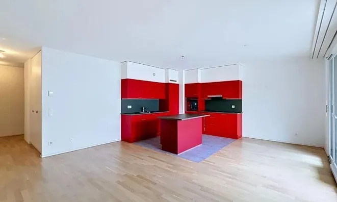 Недвижимость Apartment 4.5 rooms: 2