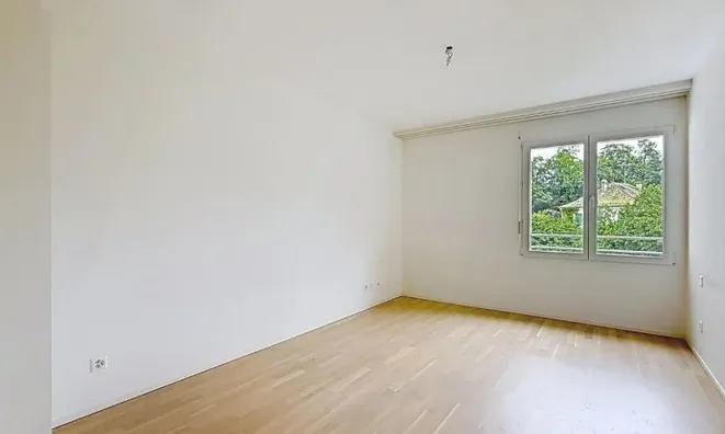 Недвижимость Apartment 4.5 rooms: 5