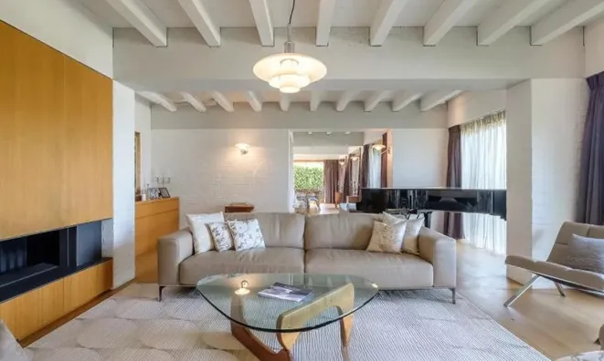Недвижимость Single house 10 rooms: 5