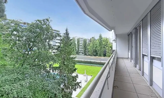 Недвижимость Apartment 5 rooms: 2