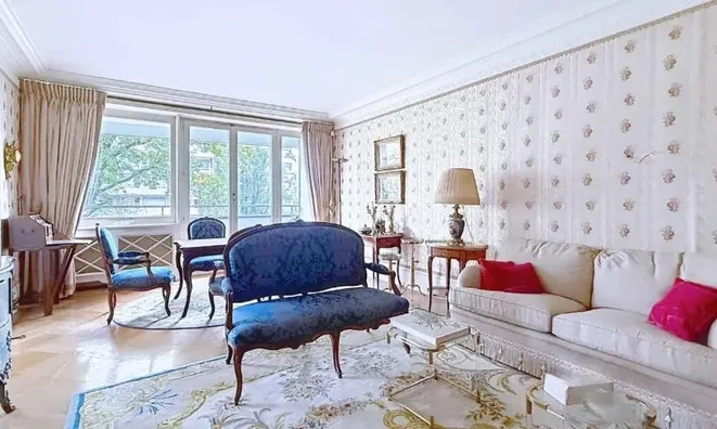 Недвижимость Apartment 5 rooms: 3