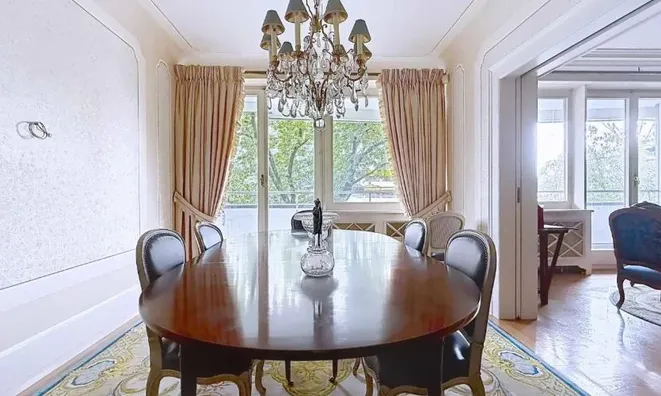 Недвижимость Apartment 5 rooms: 6