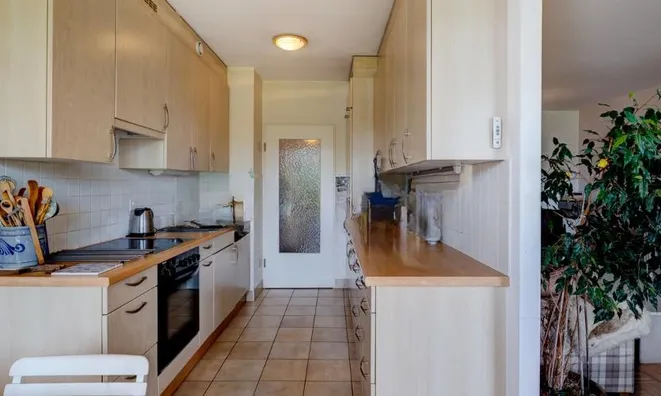 Недвижимость Apartment 4 rooms: 6