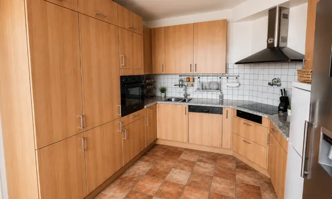 Недвижимость Apartment 5 rooms: 7