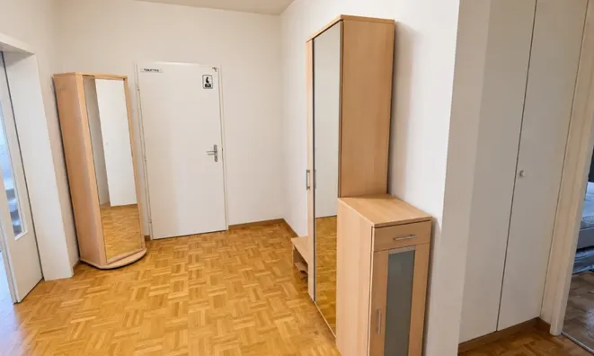 Недвижимость Apartment 5 rooms: 9