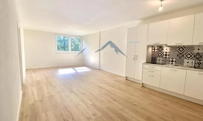 Недвижимость Residential building: 7