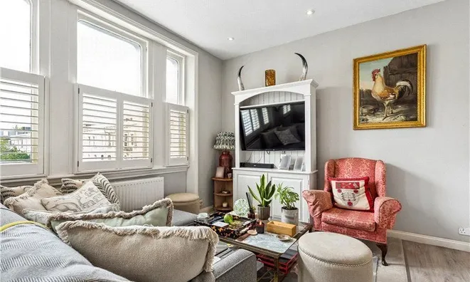 Недвижимость Finborough Road: 10