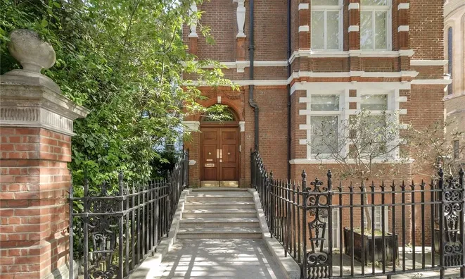 Недвижимость Cadogan Gardens: 3