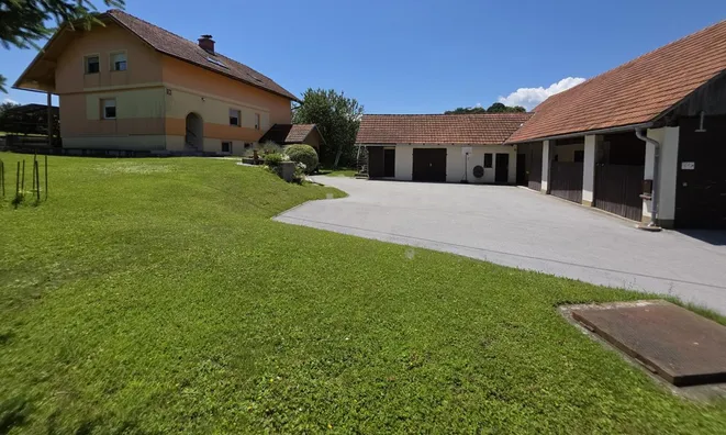 Недвижимость Kmetiankovo Estate in Lokavets: 1