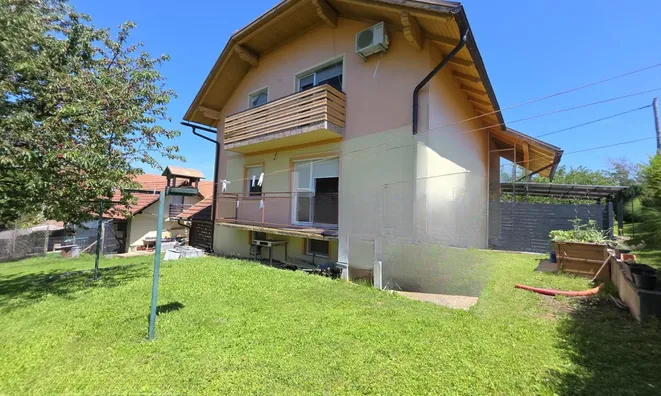 Недвижимость Kmetiankovo Estate in Lokavets: 5