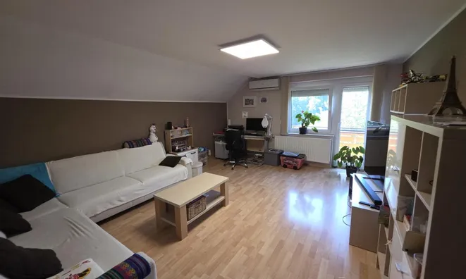 Недвижимость Kmetiankovo Estate in Lokavets: 10