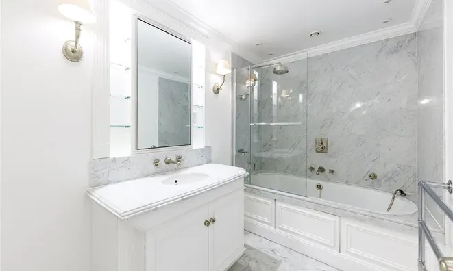Недвижимость Sloane Court West: 1