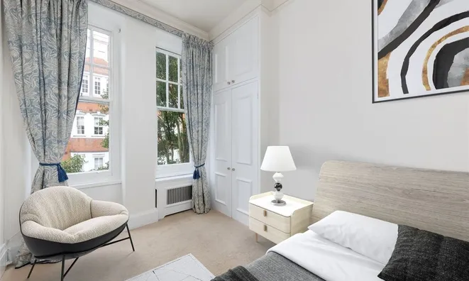 Недвижимость Sloane Court West: 2
