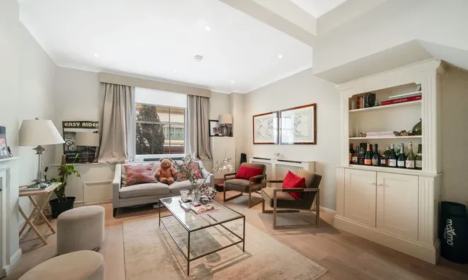Недвижимость Fulham Road: 7