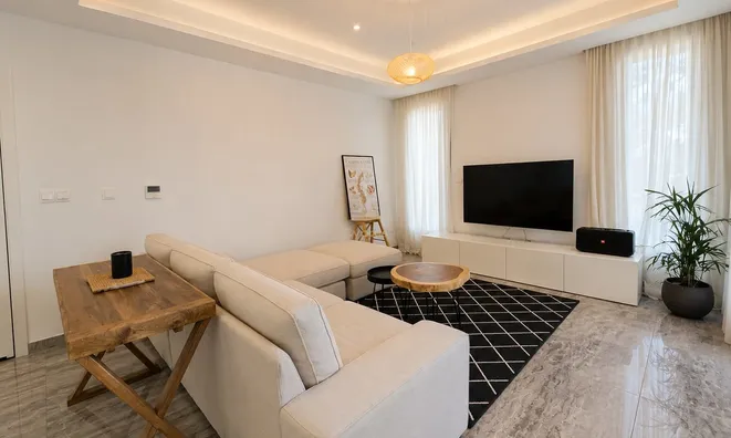 Недвижимость 2 Bedroom Apartment For Sale, Germasogeia, Limassol: 1