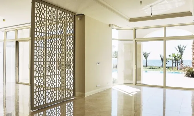 Недвижимость 6 Bedroom Villa for Sale in Pervolia, Larnaca: 5