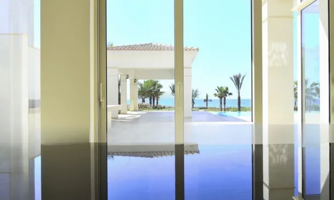 Недвижимость 6 Bedroom Villa for Sale in Pervolia, Larnaca: 8