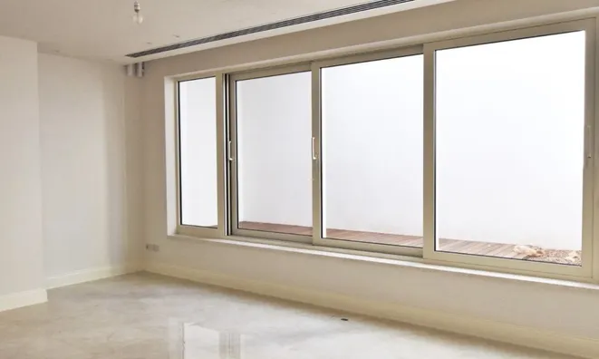 Недвижимость 6 Bedroom Villa for Sale in Pervolia, Larnaca: 13