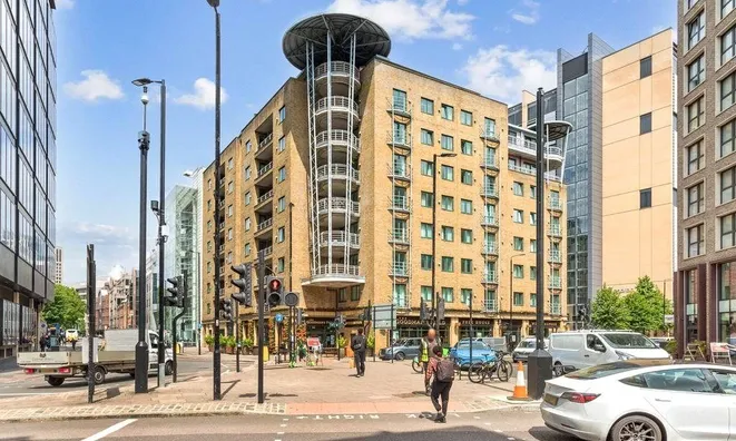 Недвижимость Mansell Street: 16