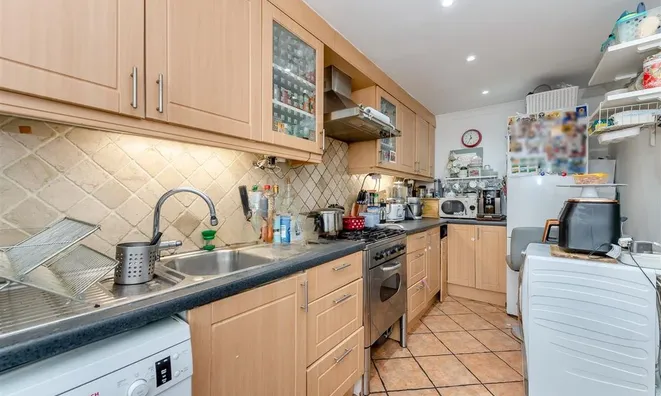 Недвижимость Yelverton Road: 8
