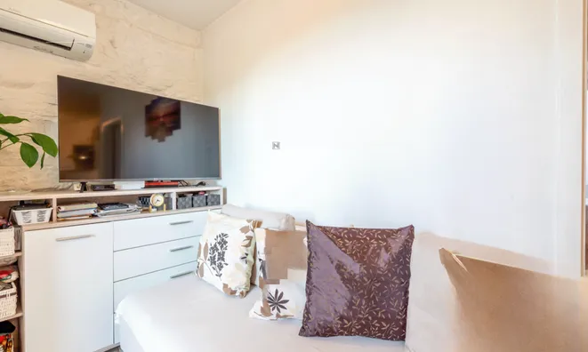 Недвижимость One-room apartment St. Petersburg: 6