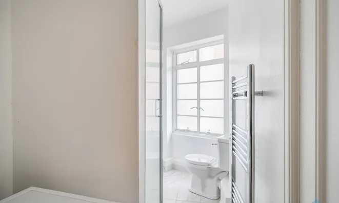 Недвижимость Rossmore Court, Park Road: 2