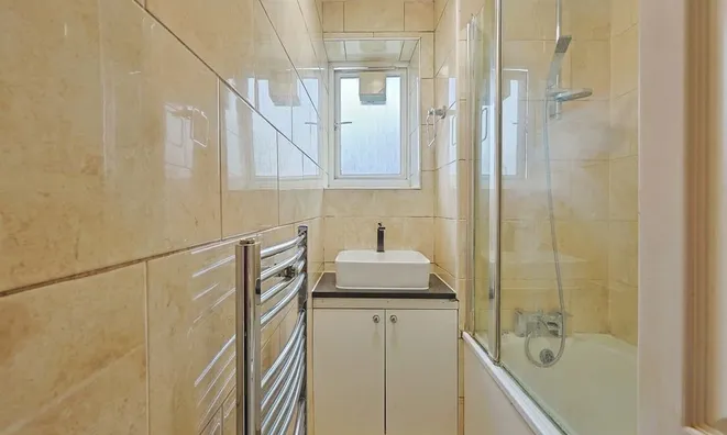 Недвижимость Farnhurst House, Blondel Street: 6