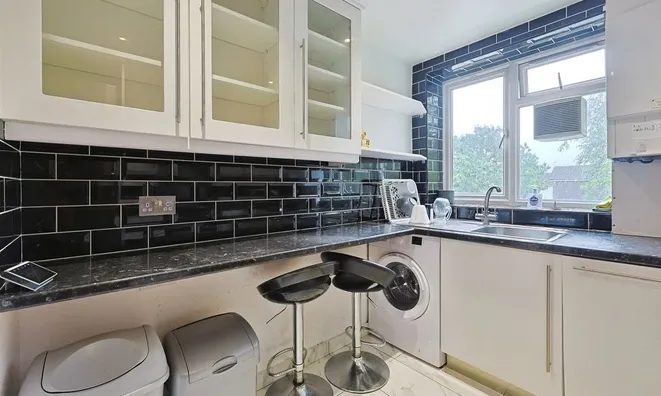 Недвижимость Farnhurst House, Blondel Street: 16
