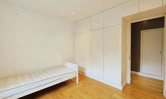 Недвижимость Farnhurst House, Blondel Street: 17