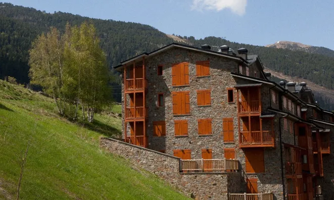 Недвижимость Apartment next to the ski station: 13