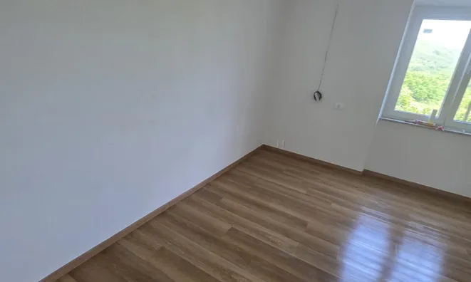 Недвижимость Apartment, 2-room in Novohradišče: 3