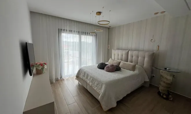 Недвижимость 4 Bedroom Villa for Sale in Eptagoneia, Limassol: 13