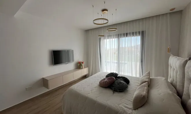 Недвижимость 4 Bedroom Villa for Sale in Eptagoneia, Limassol: 14