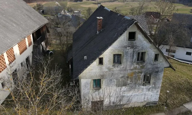 Недвижимость Участок, пригодный для застройки ВРДА.: 26