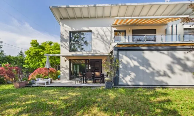 Недвижимость Bifamiliar house 6 rooms: 3