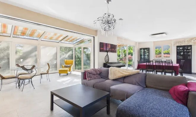 Недвижимость Bifamiliar house 6 rooms: 7