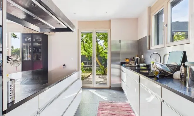 Недвижимость Bifamiliar house 6 rooms: 16