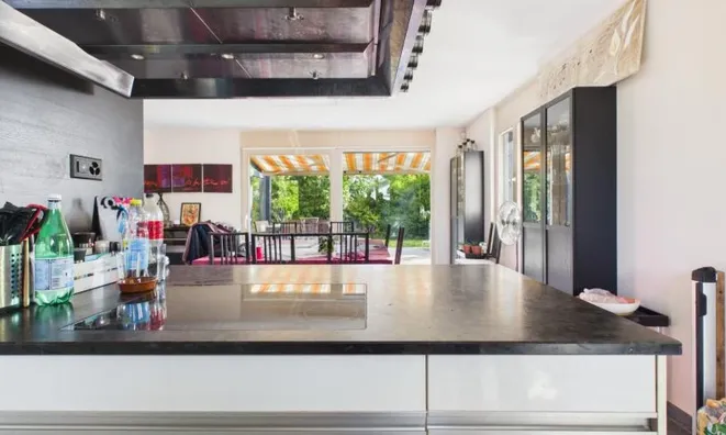 Недвижимость Bifamiliar house 6 rooms: 23