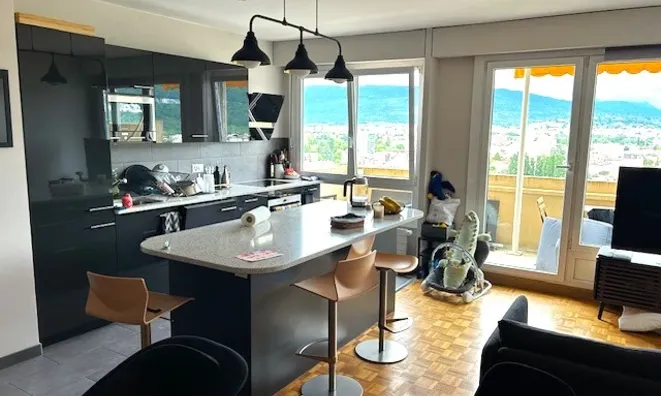 Недвижимость Apartment 5 rooms: 2