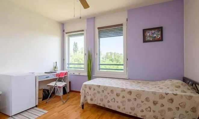 Недвижимость Attic flat 6 rooms: 4