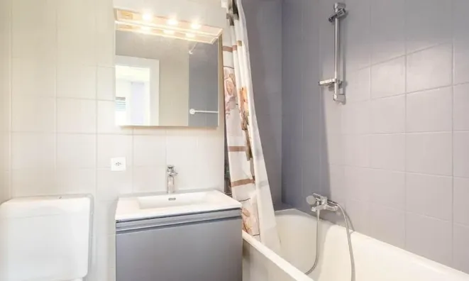Недвижимость Attic flat 6 rooms: 9
