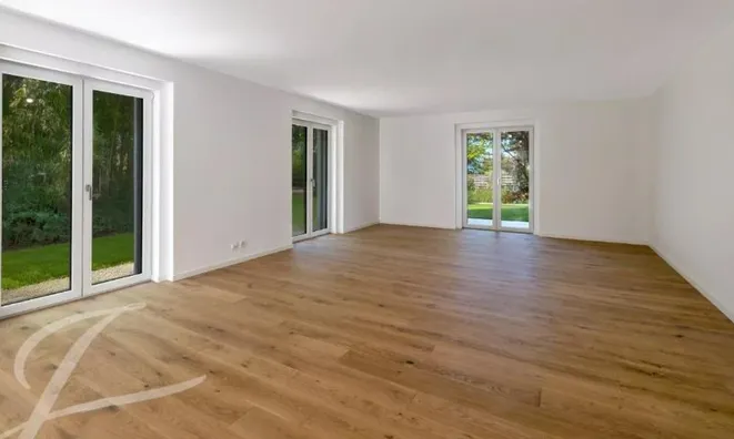 Недвижимость Single house 7 rooms: 3