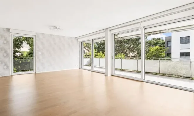 Недвижимость Apartment 6 rooms: 1