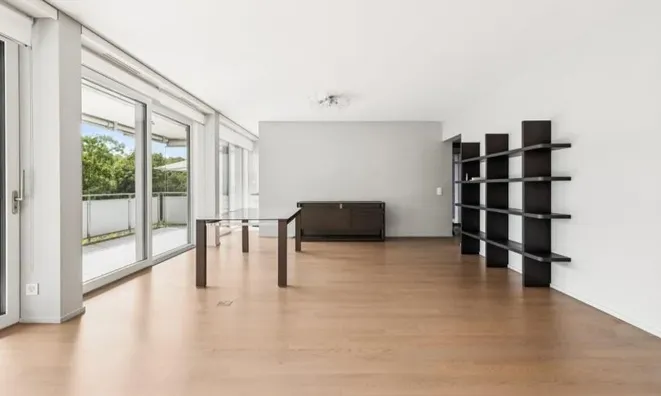 Недвижимость Apartment 6 rooms: 2